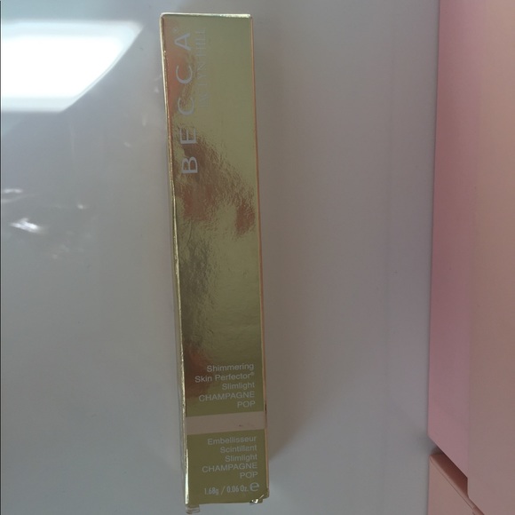 Becca shimmering skin perfector - Picture 2 of 3